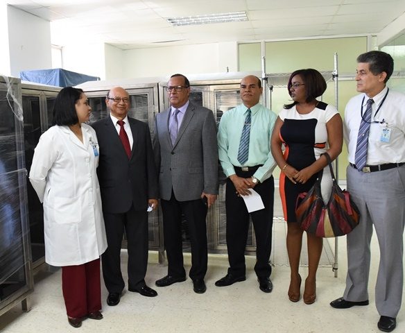 Read more about the article SNS y el MSP entregan equipos para reforzar Programa de Bioseguridad en hospitales de seis provincias