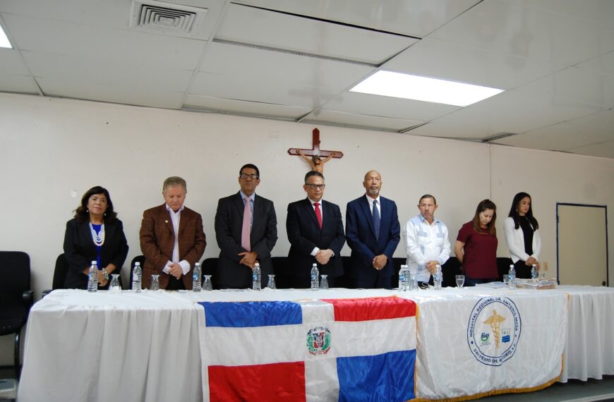 Ministro de Administración Publica visita hospitales del Este en compañía de Dr. Virgilio Cedano