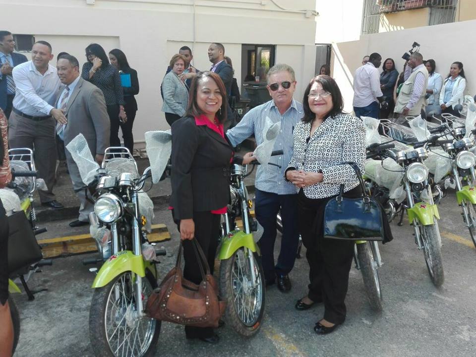 You are currently viewing Servicio Regional de Salud Este recibe motocicletas por parte del SNS para transporte de muestras biologicas.