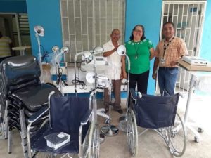 Read more about the article Servicio Nacional de Salud entrega equipos para hospital de Ramón Santana y Centro de Diagnóstico Hato Mayor.