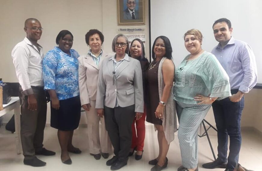 Equipo SRS Este participa en taller de estimación y programación de medicamentos