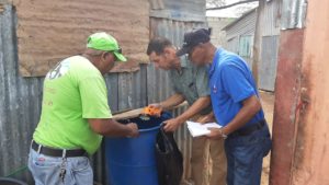 Read more about the article Gerencia de Área de Salud SPM realiza jornada de descacharrizacion en varias comunidades de Quisqueya