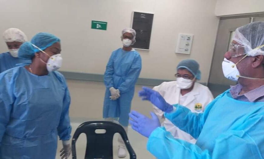 Directora Regional de Salud Este visita área de aislamiento en hospital Antonio Musa