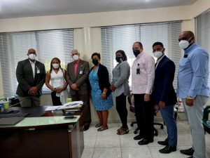 Read more about the article Director del Servicio Regional de Salud Este recibe visita del Director Nacional de Odontología.