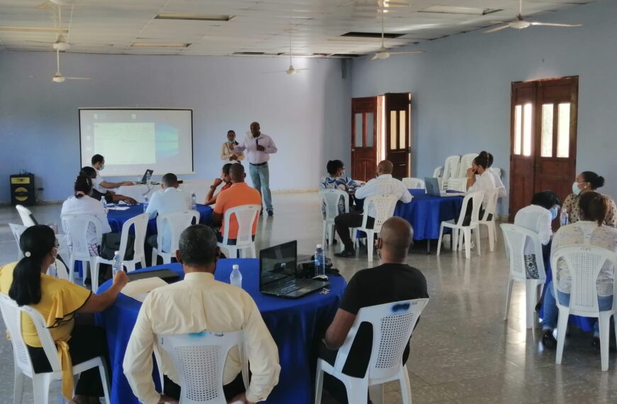 SRS Este realiza taller de capacitación para la digitalización de la cartera de servicios.