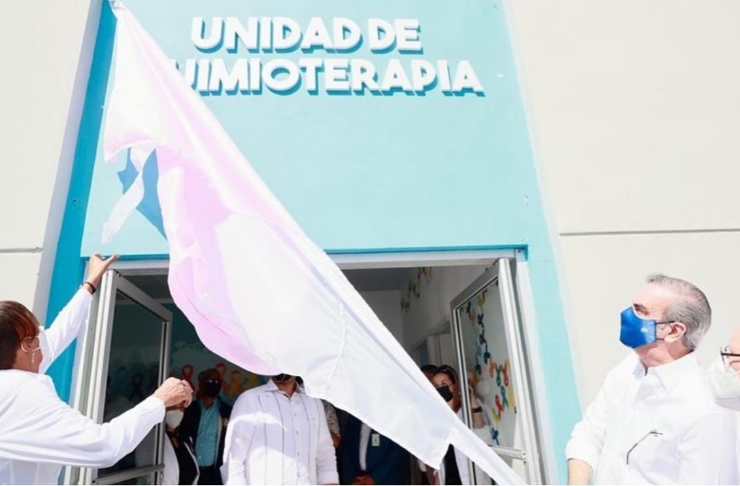 You are currently viewing Presidente Abinader inagura Unidad de Quimioterapia en hospital de Higüey